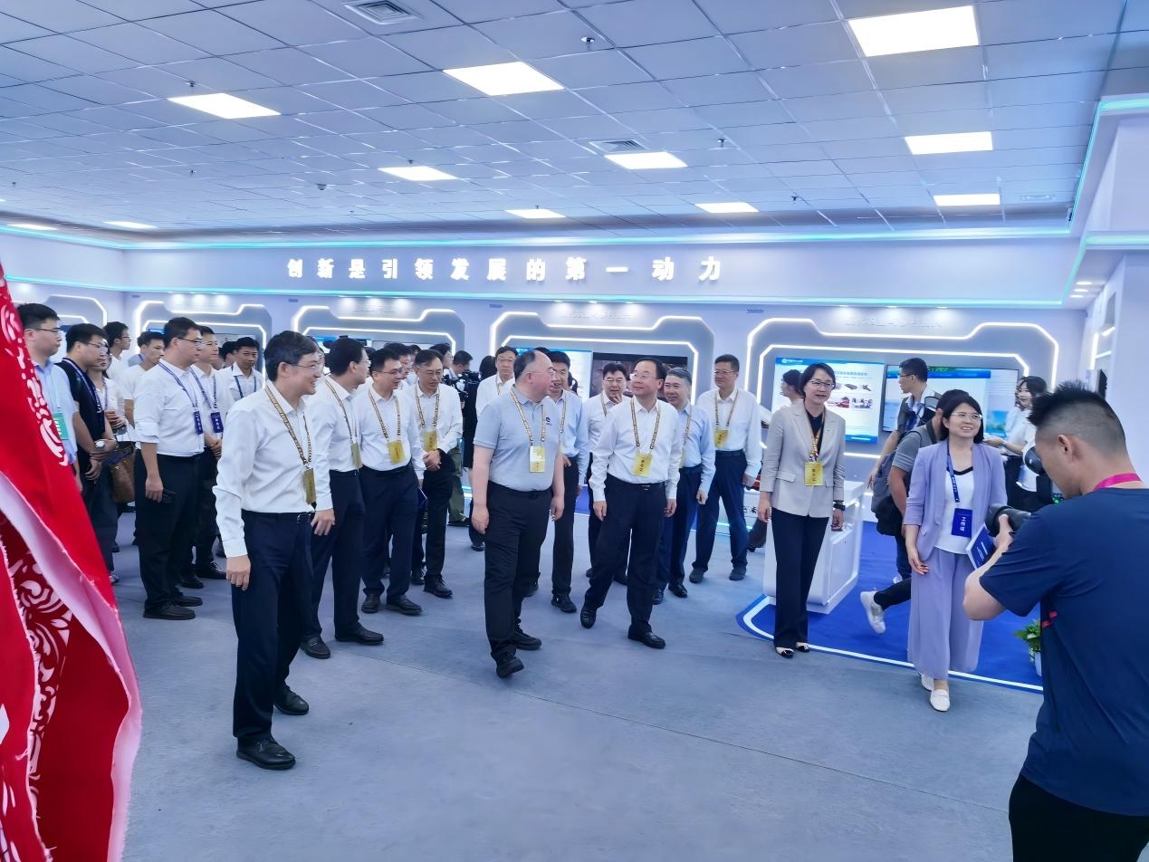 河南省“豫你攜手創贏未來”大學生創新創業大賽斬獲佳績 一銀兩銅彰顯創新實力，數字文化創意內容應用服務脫穎而出